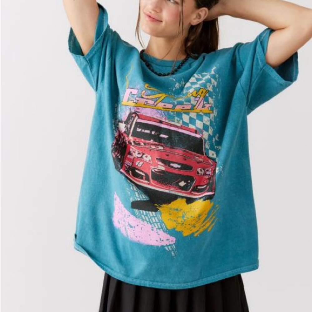 Urban Outfitters oversized graphic tee in size L/XL (price is negotiable)
